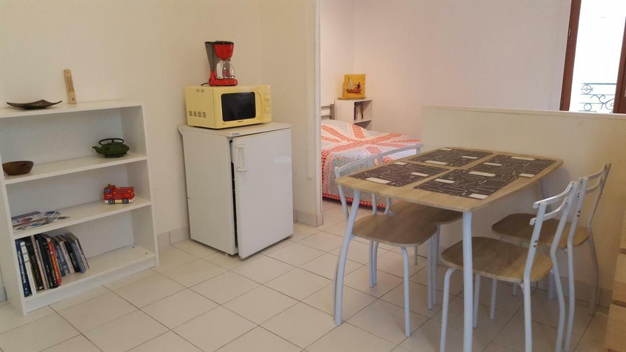 Les Lauriers Apartment Agde Exterior photo